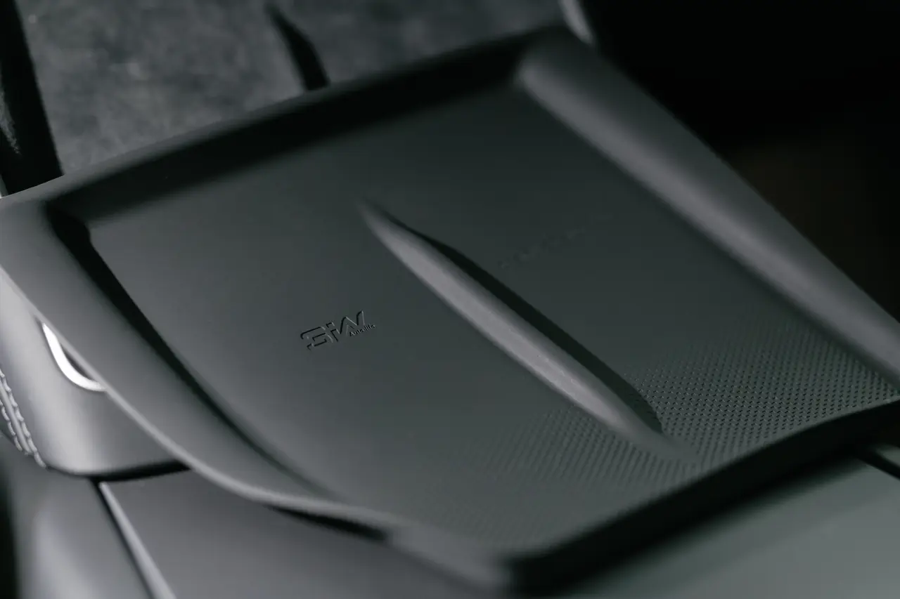 不急著買但用過就不想拆:3W 中控扶手箱收納層墊六件套 不急著買但用過就不想拆:3W 中控扶手箱收納層墊六件套