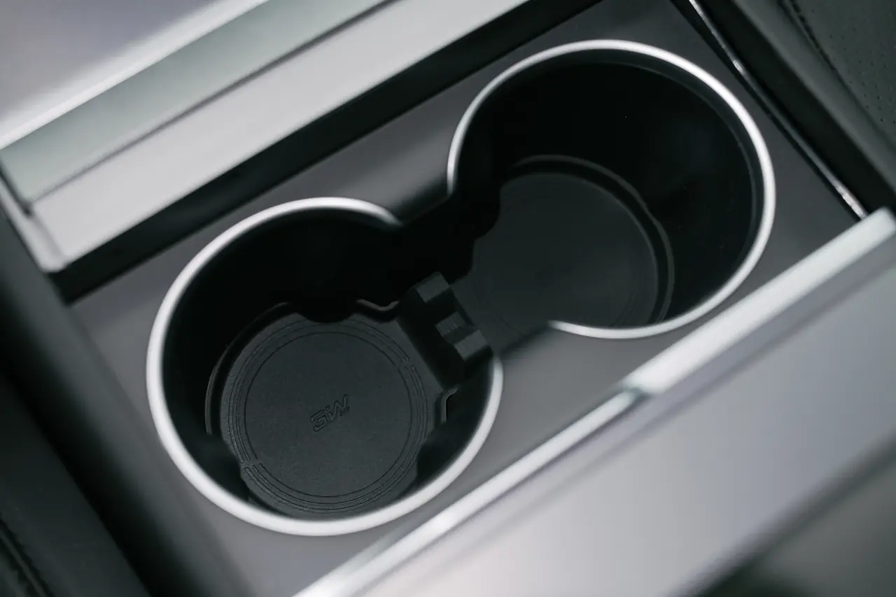 不急著買但用過就不想拆:3W 中控扶手箱收納層墊六件套 不急著買但用過就不想拆:3W 中控扶手箱收納層墊六件套