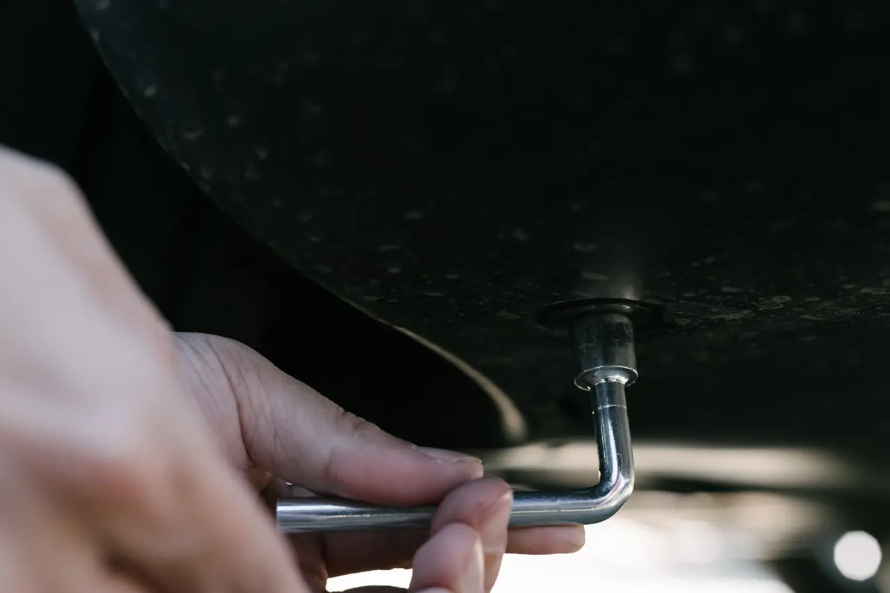 擋泥板多此一舉？直到雨天給我正義的鐵拳：3W 煥新Y免打孔擋泥板