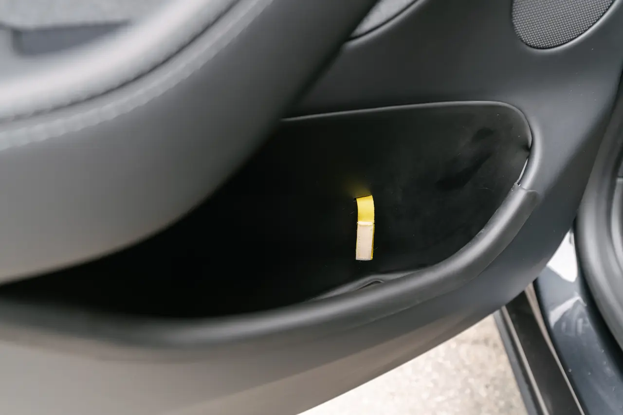 可以買，但一定要裝對：3W 車門槽儲物盒不是無腦型配件