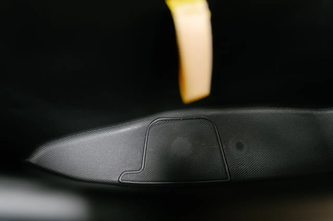 可以買，但一定要裝對：3W 車門槽儲物盒不是無腦型配件