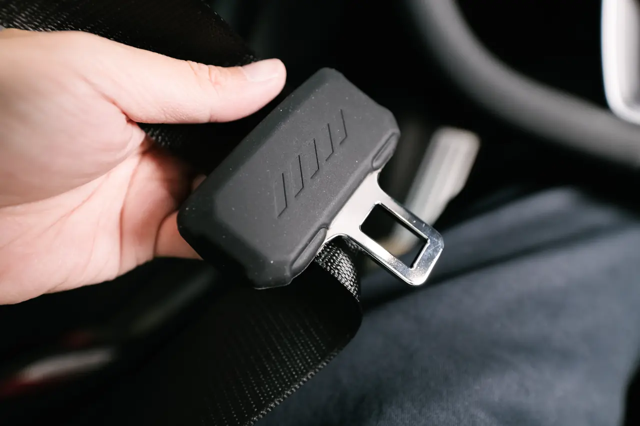 這個我買錯數量才學乖：矽膠安全帶卡扣保護套